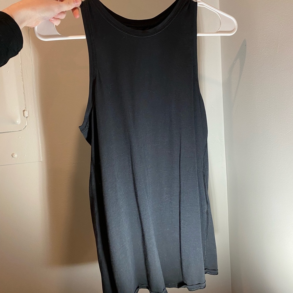 Lululemon all tied up tank top size 4